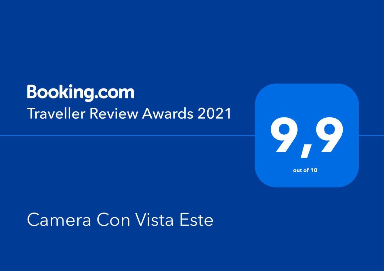 Camera Con Vista Este Exterior foto